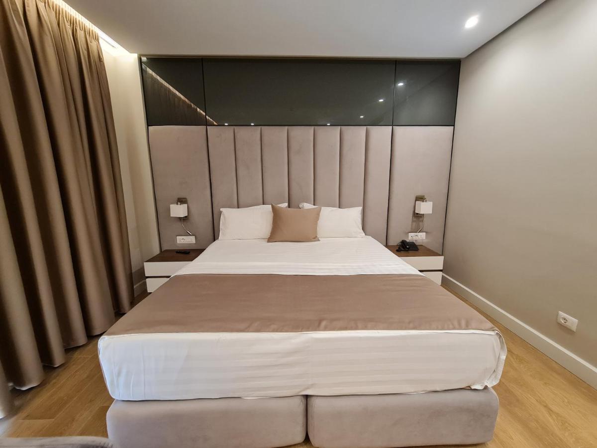 Aross Hotell 5*